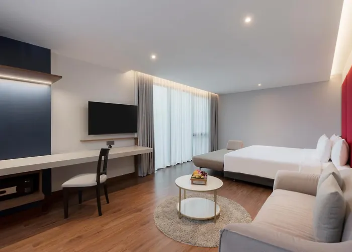 Centara Life Phra Nakhon 4* バンコク都