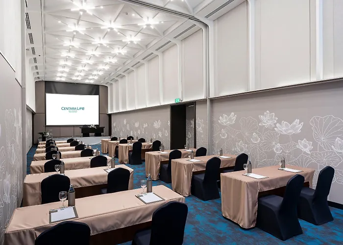 Centara Life Phra Nakhon 4* バンコク都