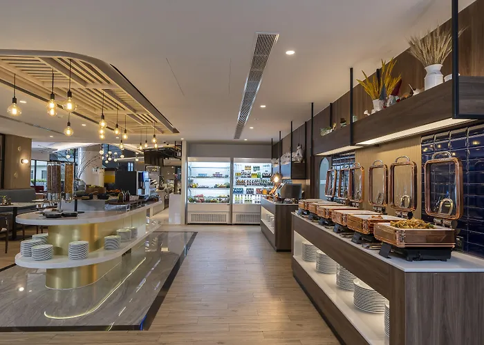מלון Centara Life Phra Nakhon 4*