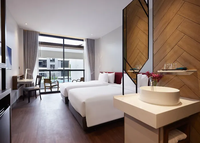 Centara Life Phra Nakhon 4*